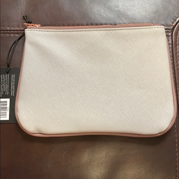 Dwell Studio Grey Accessory Pouch - Picture 4 of 4